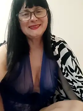 AliceSwan57 online show from April 2026 06:44:02 PM