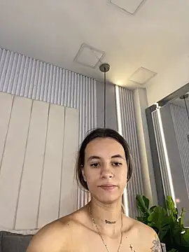 JuliaColemann online show from May 2026 11:59:02 AM