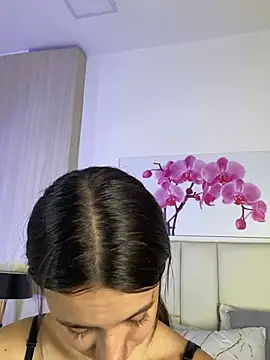 JuliaColemann online show from July 2026 11:45:02 AM
