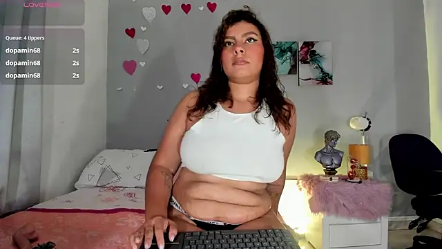 Snapshot of ConnyLoret chatting on February 2026 03:27:01 AM ConnyLoret online show from February 2026 03:27:01 AM