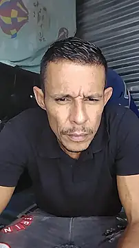 Snapshot of juanmaur22 chatting on January 2026 04:22:02 PM juanmaur22 online show from January 2026 04:22:02 PM