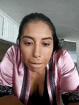 Snapshot of LizaLorini chatting on April 2026 03:09:02 PM LizaLorini online show from April 2026 03:09:02 PM