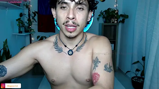 Magnuz Col online show from February 2026 03:23:01 AM