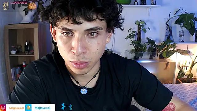 Magnuz Col online show from June 2026 02:49:01 AM