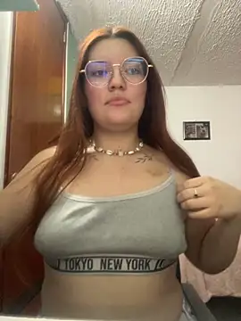 Vixroy7 online show from April 2026 10:25:02 PM