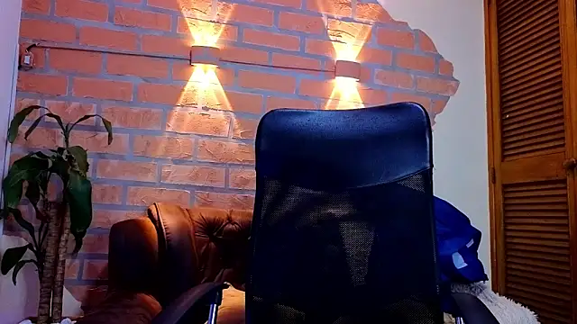 mister eithan online show from February 2026 02:41:01 AM