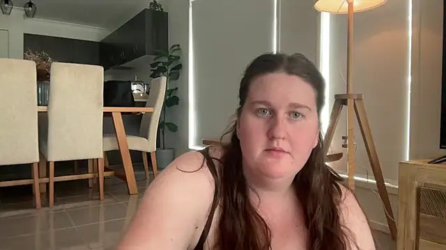 Snapshot of xopeachybaby chatting on May 2026 02:17:01 AM xopeachybaby online show from May 2026 02:17:01 AM