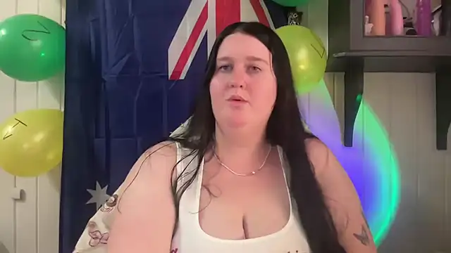 xopeachybaby online show from June 2026 12:43:02 AM
