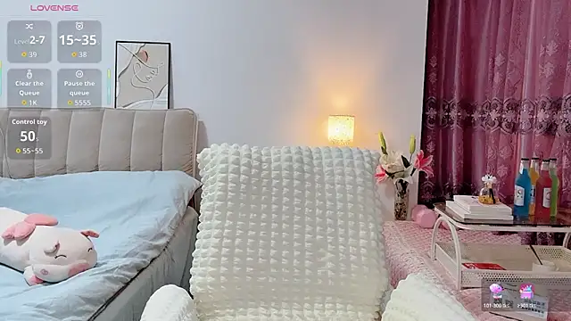 Snapshot of 10ve1y chatting on March 2026 12:16:02 PM 10ve1y online show from March 2026 12:16:02 PM