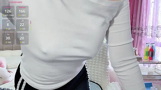 Snapshot of 10ve1y chatting on April 2026 01:39:01 AM 10ve1y online show from April 2026 01:39:01 AM