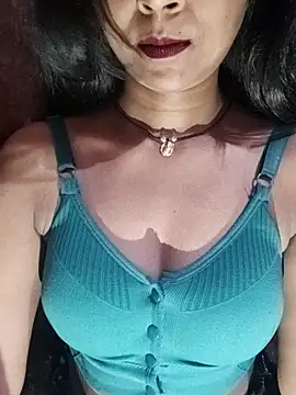 Snapshot of Ayesha_Khan1 chatting on April 2026 11:22:02 PM Ayesha Khan1 online show from April 2026 11:22:02 PM
