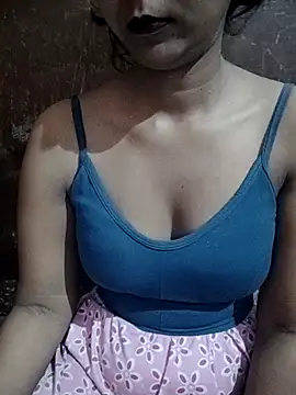 Snapshot of Ayesha_Khan1 chatting on May 2026 12:06:01 AM Ayesha Khan1 online show from May 2026 12:06:01 AM
