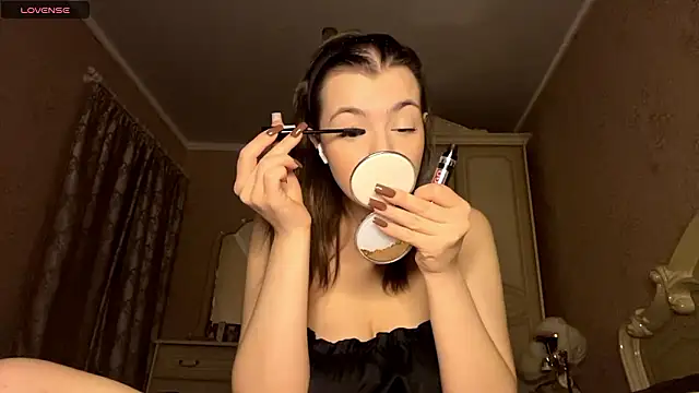 Snapshot of MistressBabe chatting on March 2026 05:31:02 PM MistressBabe online show from March 2026 05:31:02 PM
