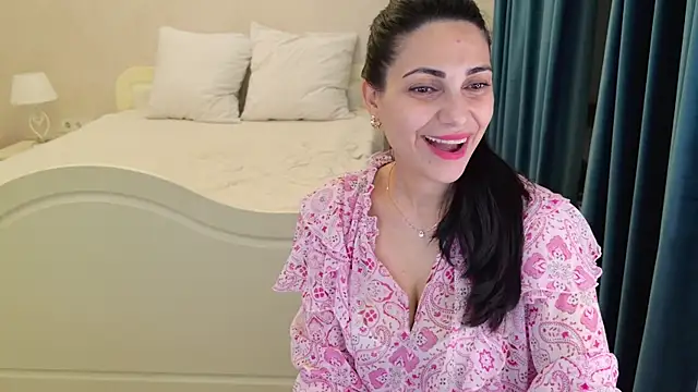 LovelyBeatrice online show from July 2026 07:20:02 PM