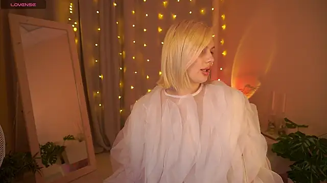 Snapshot of AmeliaWeells chatting on January 2026 05:11:02 AM AmeliaWeells online show from January 2026 05:11:02 AM