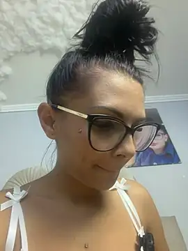 HiddendesireXO01 online show from July 2026 07:51:01 PM