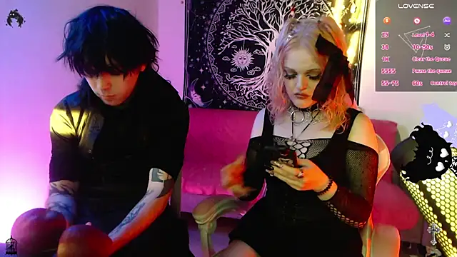 CrimsonVampCouple online show from February 2026 03:18:02 PM