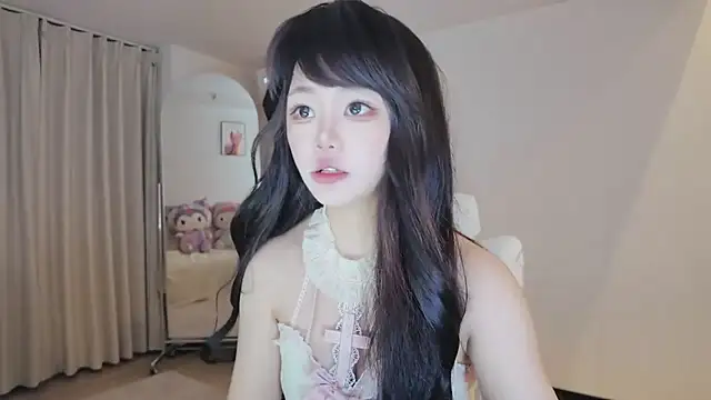 Jolie-22 online show from May 2026 02:57:01 PM