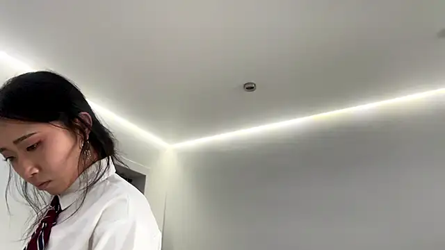 SweetMiaXO online show from March 2026 06:13:01 AM