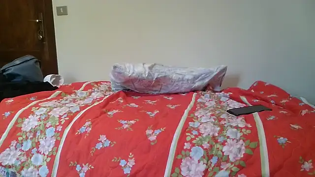 Snapshot of Miasexmilf chatting on April 2026 06:18:02 AM Miasexmilf online show from April 2026 06:18:02 AM