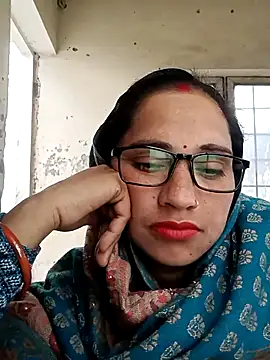 Snapshot of Cute-karisma1234 chatting on February 2026 01:51:01 AM Cute-karisma1234 online show from February 2026 01:51:01 AM