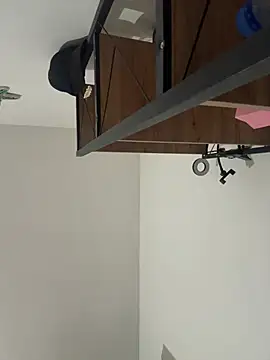 Azra-azrat0 online show from April 2026 04:43:02 PM