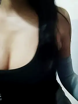 AngelTrisa online show from February 2026 10:47:02 PM