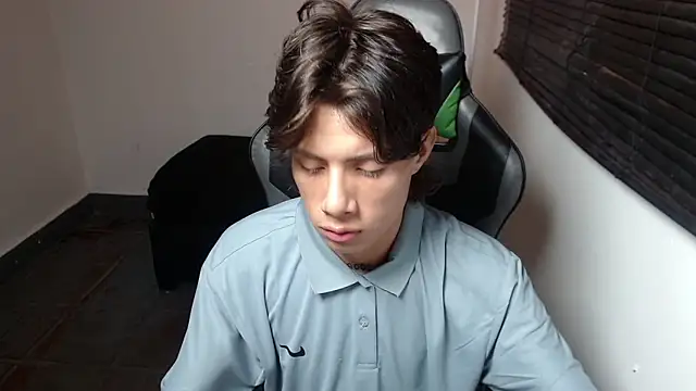 Snapshot of Didi_hard chatting on February 2026 03:00:02 AM Didi hard online show from February 2026 03:00:02 AM