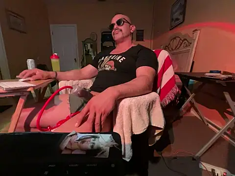 daddydonkey84 online show from February 2026 07:12:02 AM