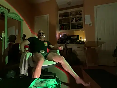 daddydonkey84 online show from April 2026 05:33:01 AM