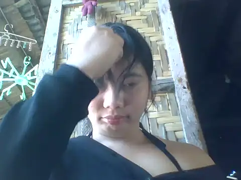 Snapshot of xxexy_Vivica05 chatting on April 2026 05:01:02 AM xxexy Vivica05 online show from April 2026 05:01:02 AM