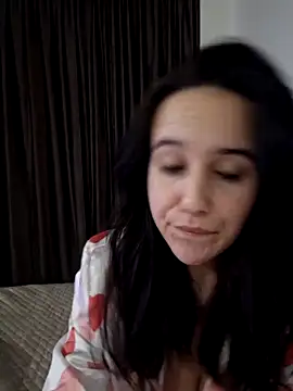 Snapshot of MavisReeve chatting on February 2026 09:44:01 PM MavisReeve online show from February 2026 09:44:01 PM