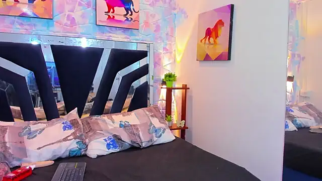 katherin  19 online show from February 2026 05:03:02 AM