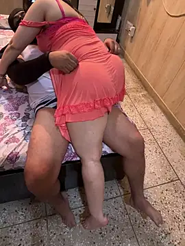 Snapshot of chublady chatting on March 2026 05:03:01 AM chublady online show from March 2026 05:03:01 AM