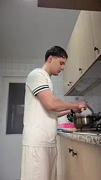 Massimo Fiore online show from February 2026 02:09:02 PM