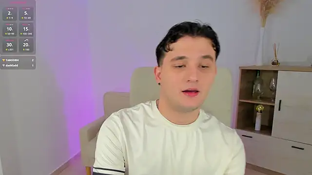 Massimo Fiore online show from February 2026 02:15:02 AM