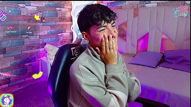 Snapshot of osamu_tay chatting on March 2026 11:58:01 AM osamu tay online show from March 2026 11:58:01 AM