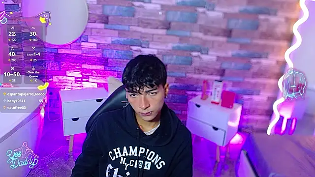 Snapshot of osamu_tay chatting on March 2026 12:00:02 PM osamu tay online show from March 2026 12:00:02 PM