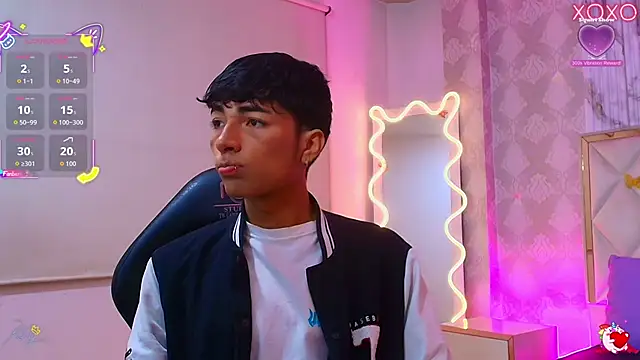 Snapshot of osamu_tay chatting on March 2026 03:01:01 AM osamu tay online show from March 2026 03:01:01 AM