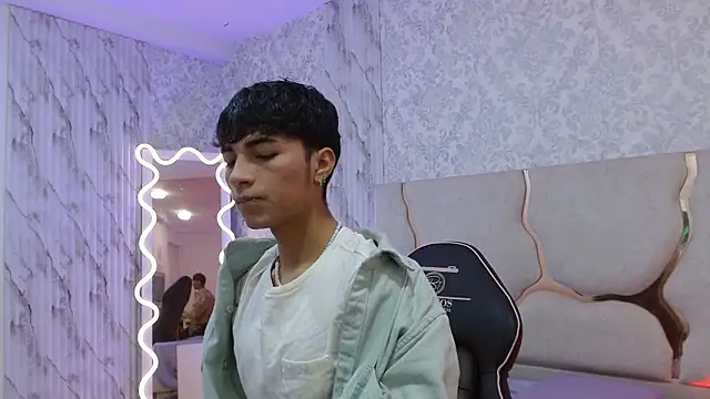 Snapshot of osamu_tay chatting on March 2026 03:10:02 AM osamu tay online show from March 2026 03:10:02 AM