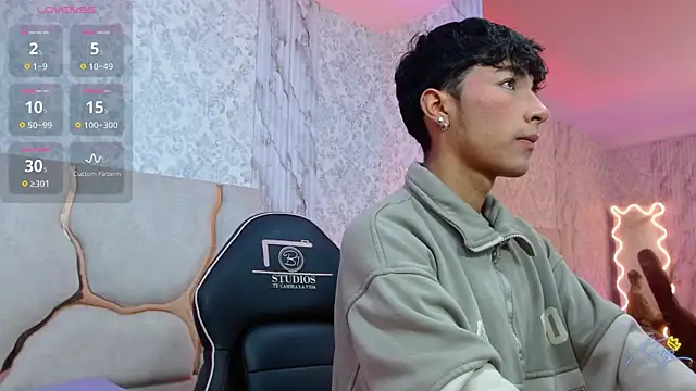 Snapshot of osamu_tay chatting on March 2026 03:21:02 AM osamu tay online show from March 2026 03:21:02 AM