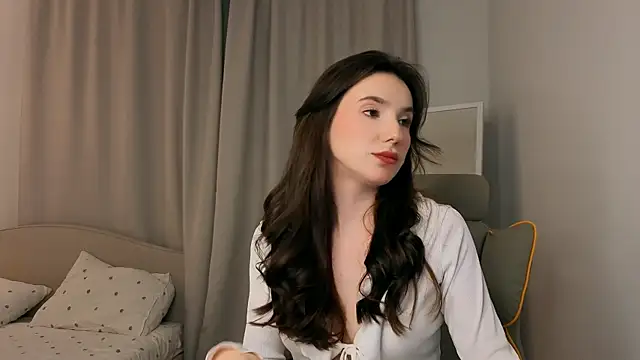 ssandralovin online show from April 2026 08:28:02 PM