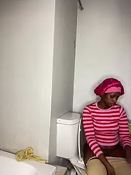 Snapshot of PrimaDonnaxx chatting on March 2026 07:29:01 PM PrimaDonnaxx online show from March 2026 07:29:01 PM