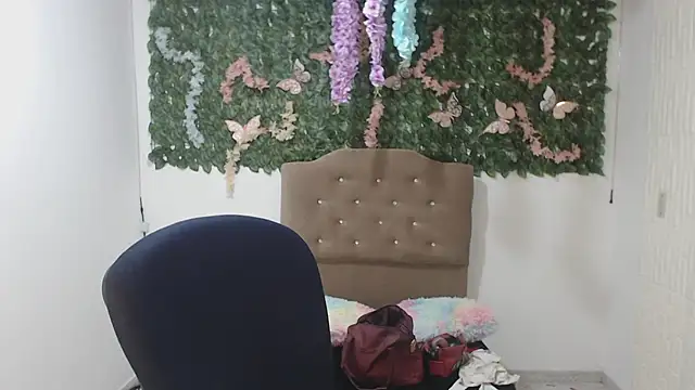 adara cute 69 online show from February 2026 05:01:01 PM