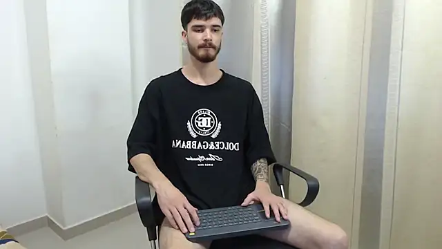 Snapshot of joseh0se chatting on February 2026 02:06:02 AM joseh0se online show from February 2026 02:06:02 AM