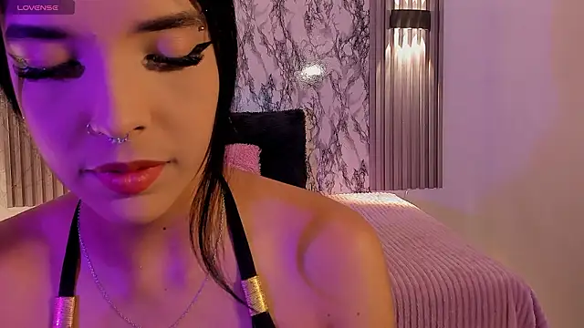 Snapshot of ChloeeMasonn chatting on February 2026 11:06:02 AM ChloeeMasonn online show from February 2026 11:06:02 AM