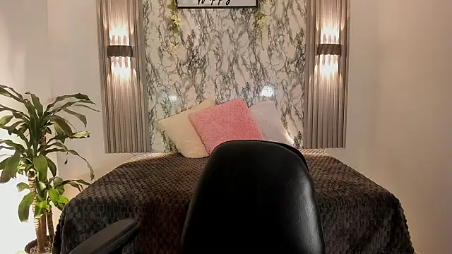 Snapshot of ChloeeMasonn chatting on May 2026 11:04:02 AM ChloeeMasonn online show from May 2026 11:04:02 AM