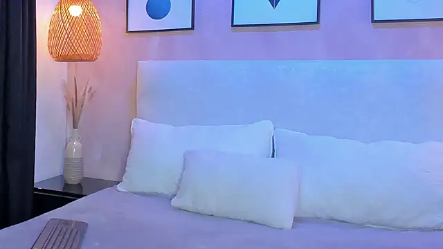 Piinksoul149 online show from May 2026 03:24:01 AM