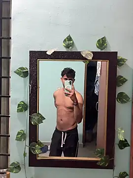 Snapshot of Ujwal-98 chatting on April 2026 06:05:02 PM Ujwal-98 online show from April 2026 06:05:02 PM