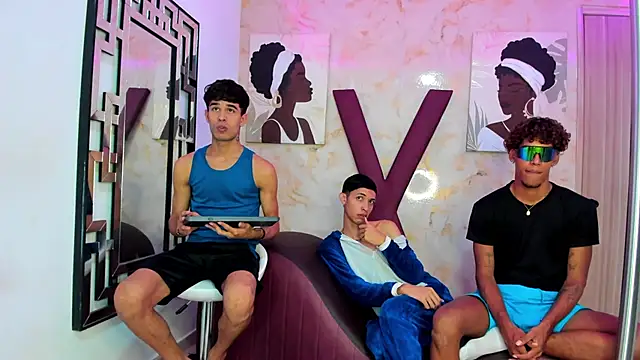 Snapshot of PRETTY_COCK1 chatting on February 2026 07:34:02 AM PRETTY COCK1 online show from February 2026 07:34:02 AM